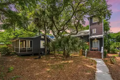 622 Cooper Avenue E, Folly Beach, SC 29439 - Photo 1