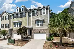 1048 Bowman Woods Dr, Mount Pleasant, SC 29464 - Photo 1