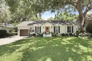 958 Night Heron Dr, Mount Pleasant, SC 29464 - Photo 1