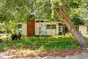 600 Virginia St, Kingstree, SC 29556 - Photo 1