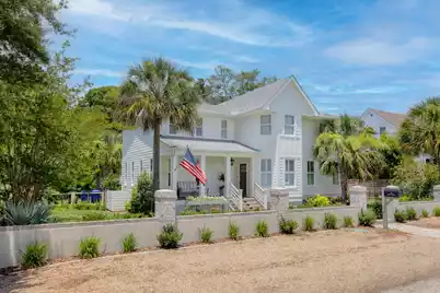 216 Freeman Street, Mount Pleasant, SC 29464 - Photo 1