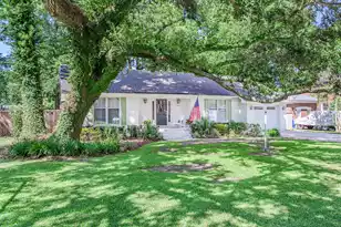 938 Sea Gull Dr, Mount Pleasant, SC 29464 - Photo 1