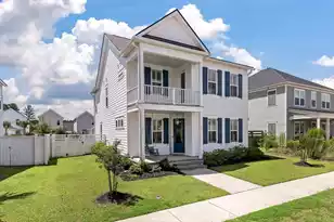 645 Blueway Ave, Summerville, SC 29486 - Photo 1