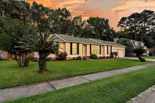 1647 Sulgrave Rd, Charleston, SC 29414 - Photo 1