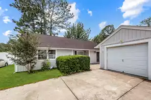 105 Photinia Ct, Summerville, SC 29486 - Photo 1