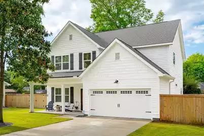 217 7th Avenue, Mount Pleasant, SC 29464 - Photo 1