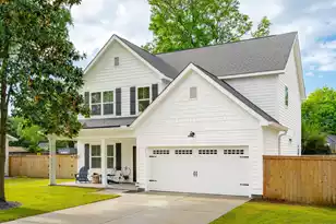 217 7th Ave, Mount Pleasant, SC 29464 - Photo 1