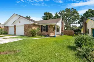 7632 Valleyview Cir, North Charleston, SC 29418 - Photo 1