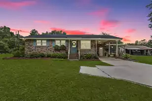 28 Oakland Dr, Kingstree, SC 29556 - Photo 1