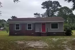 1375 Peurifoy Rd, Walterboro, SC 29488 - Photo 1