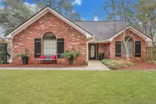 462 Mt Royall Dr, Mount Pleasant, SC 29464 - Photo 1