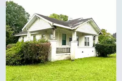 100 Byrd Street W, Timmonsville, SC 29161 - Photo 1