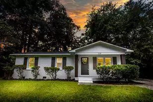 219 Birch Ln, Summerville, SC 29485 - Photo 1