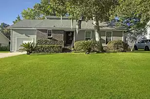 121 Sawmill Dr, Summerville, SC 29483 - Photo 1