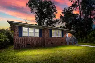 127 Lewis St, Walterboro, SC 29488 - Photo 1