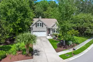 124 Oakbluff Rd, Summerville, SC 29485 - Photo 1