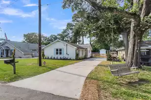 814 Armsway St, Mount Pleasant, SC 29464 - Photo 1