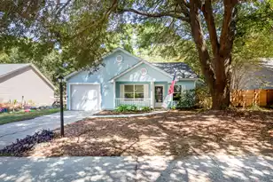 1129 Landsdowne Dr, Charleston, SC 29412 - Photo 1
