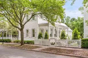 56 Sowell St, Mount Pleasant, SC 29464 - Photo 1