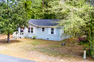 109 Bishop St, Walterboro, SC 29488 - Photo 1