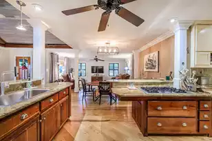 933 Lakeview Dr, Mount Pleasant, SC 29464 - Photo 17