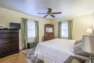 933 Lakeview Dr, Mount Pleasant, SC 29464 - Photo 23