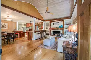 933 Lakeview Dr, Mount Pleasant, SC 29464 - Photo 7