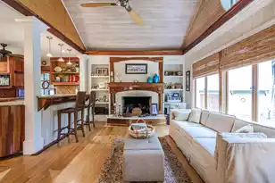 933 Lakeview Dr, Mount Pleasant, SC 29464 - Photo 9