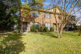 10 Bass Ln, Charleston, SC 29412 - Photo 1