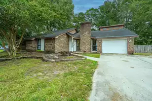 8152 Ridgebrook Dr N, North Charleston, SC 29420 - Photo 1