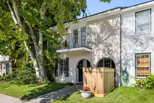 733 Ralston Ct, Mount Pleasant, SC 29464 - Photo 1