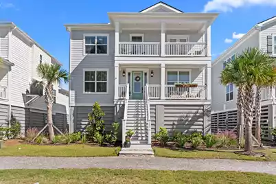 1554 Lakeshore Drive N, Mount Pleasant, SC 29466 - Photo 1