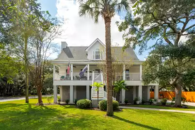 1602 Charlotte G Circle, Mount Pleasant, SC 29464 - Photo 1