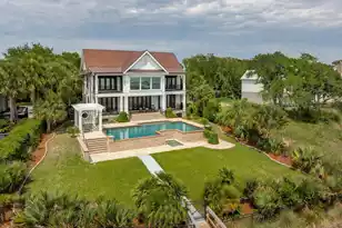 104 Beach St, Mount Pleasant, SC 29464 - Photo 1