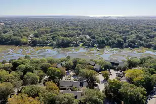 1129 Village Creek Ln, Mount Pleasant, SC 29464 - Photo 1