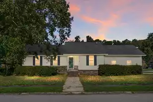 401 Terrier Rd, Goose Creek, SC 29445 - Photo 1