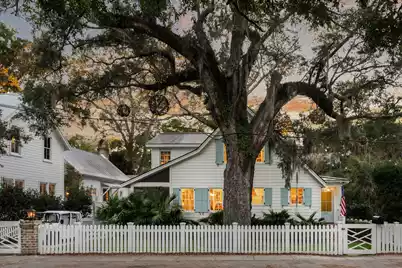 507 Whilden Street, Mount Pleasant, SC 29464 - Photo 1