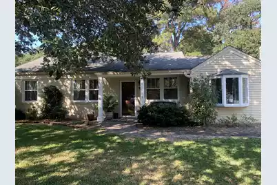734 Powhatan Avenue, Mount Pleasant, SC 29464 - Photo 1
