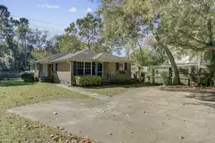 1751 Pinckney Park Dr, Charleston, SC 29407 - Photo 1