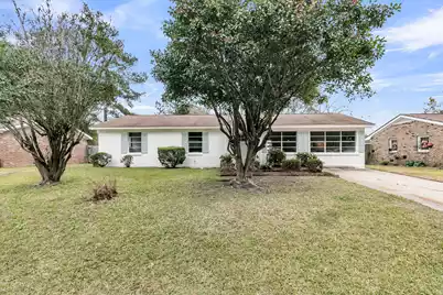 211 Gardenia Street, Summerville, SC 29483 - Photo 1