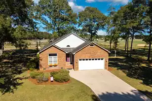 830 Bentwood Cir, Manning, SC 29102 - Photo 1