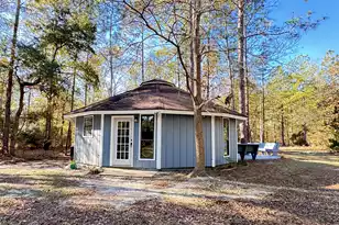 70 Chrissy Dr, Walterboro, SC 29488 - Photo 1