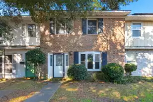 712 Harbor Ln, Mount Pleasant, SC 29464 - Photo 1