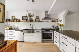 1303 Ventura Pl, Mount Pleasant, SC 29464 - Photo 1