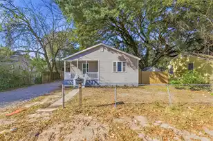 2762 Surrey Dr E, North Charleston, SC 29405 - Photo 1