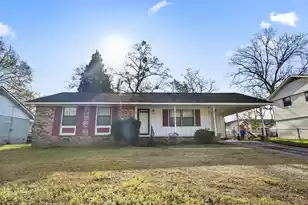 3325 Stonehaven Dr, North Charleston, SC 29420 - Photo 1