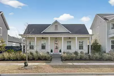 703 Blueway Avenue, Summerville, SC 29486 - Photo 1
