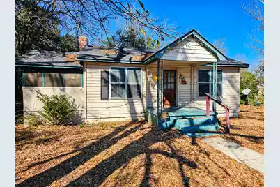 401 Huggins Street W, Manning, SC 29102 - Photo 1