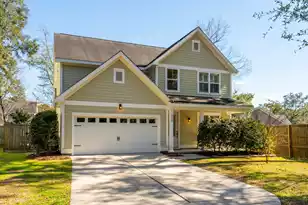976 Mcelveen St, Charleston, SC 29412 - Photo 1