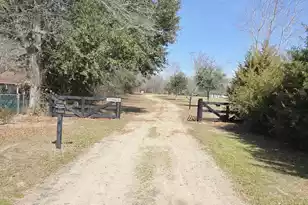 3135 Cox Rd, Sumter, SC 29154 - Photo 1